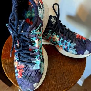 Nike Air Zoom Pegasus 32 Photosynthesis 724380-401 Dark Obsidian Floral Sz 9